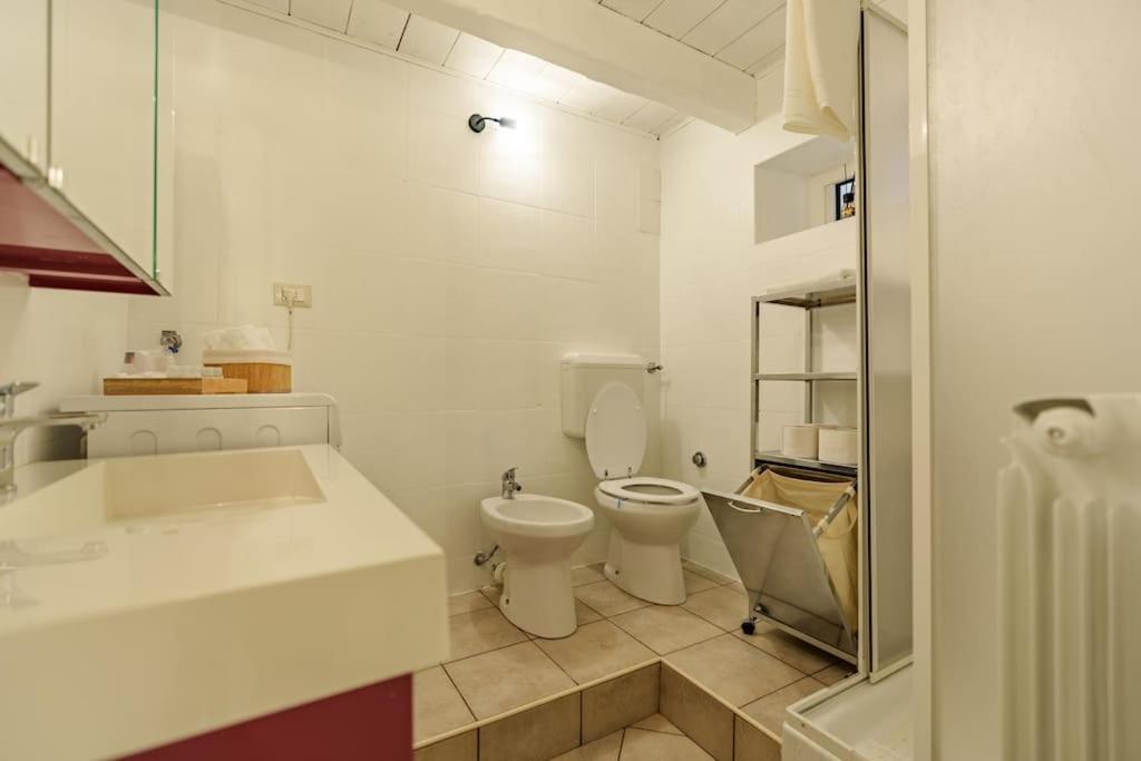 Appartamento I Tetti Rossi - City Center Pinerolo Buitenkant foto